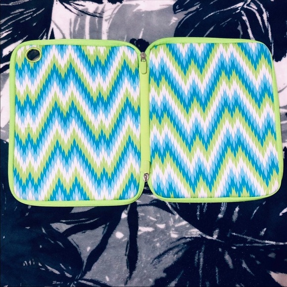 iPad case - Picture 3 of 11